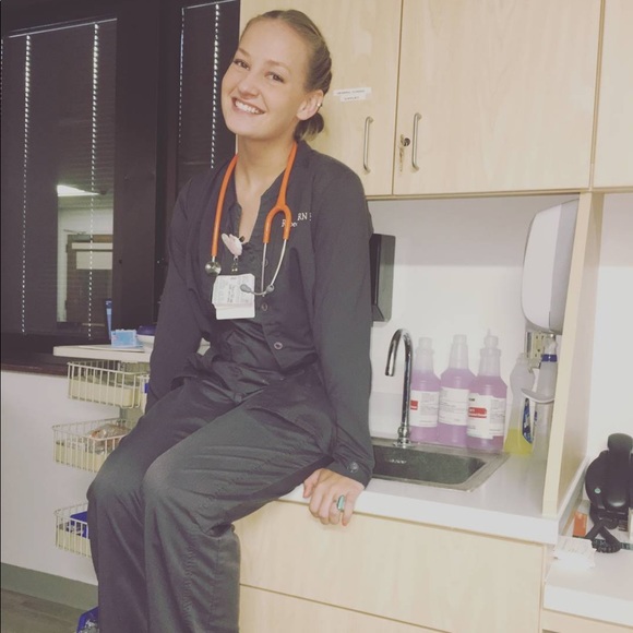 IG @beccatippner @tippnerthrifter - Picture 6 of 8